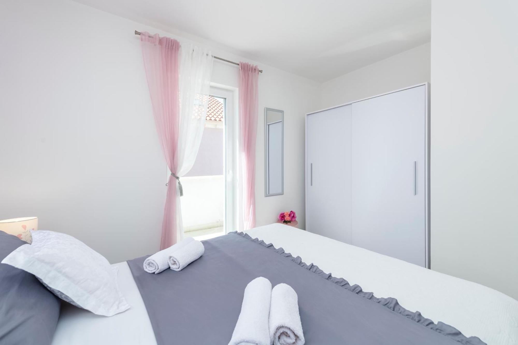 Apartments Lana Млини Екстериор снимка
